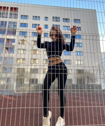 Изысканная и женственная леди приглашает в гости для приятного времяпровождения. Со мной ты почувствуешь себя желанным и любимым. Я умело разгадаю все твои желания и подарю незабываемые моменты страсти. 6321, 22 года